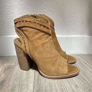 Dolce vita tan saddle heel